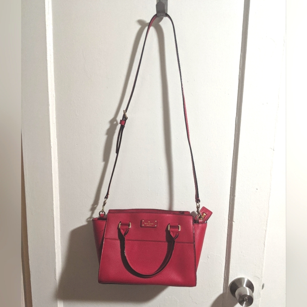 Kate Spade red leather purse like NEW - Picture 2 of 12